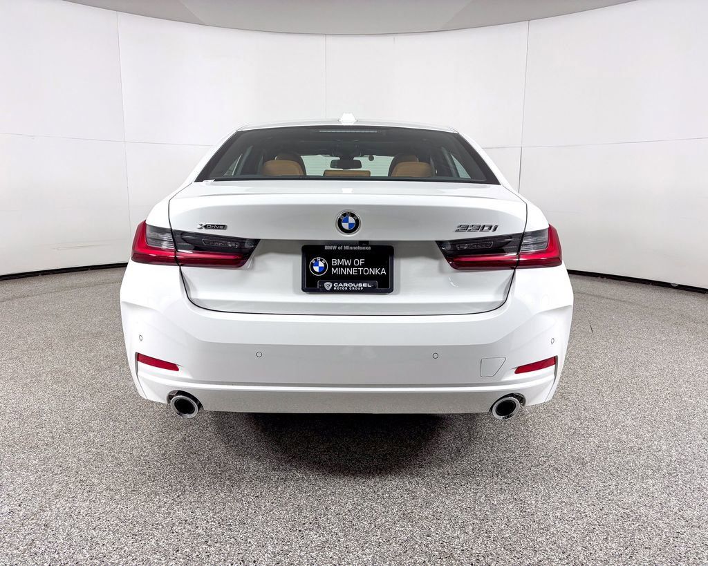 Thumbnail: 2025 BMW 3 Series - 14