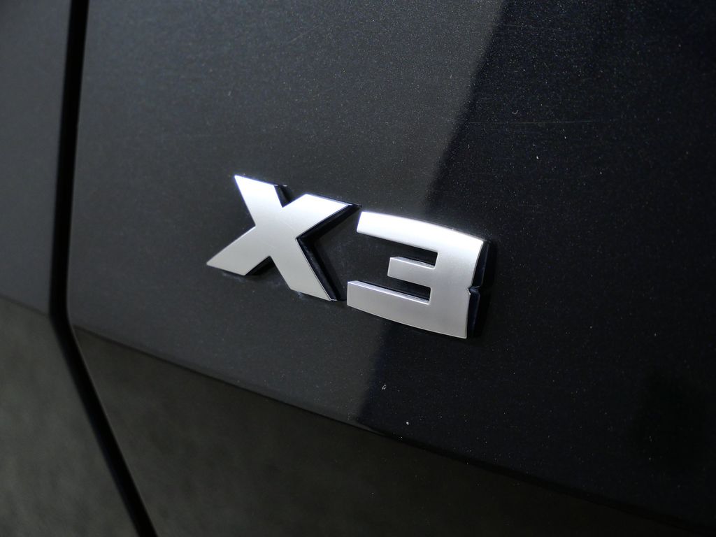 Thumbnail: 2025 BMW X3 - 16