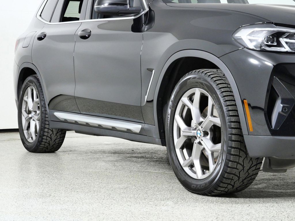Thumbnail: 2022 BMW X3 - 6