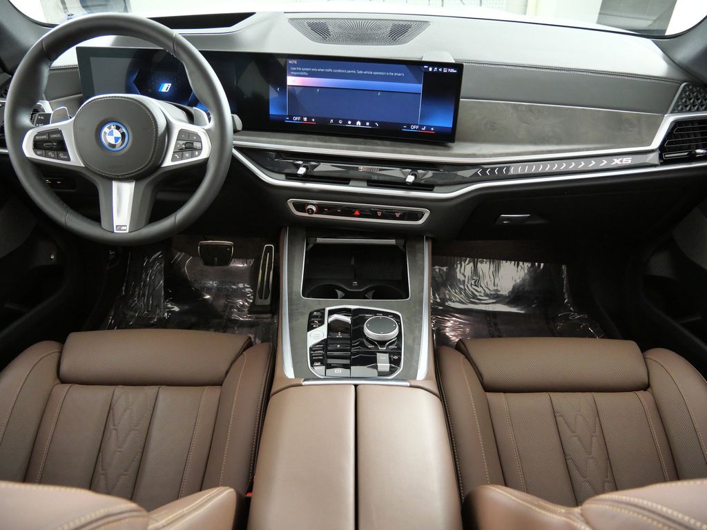 Thumbnail: 2026 BMW X5 - 6