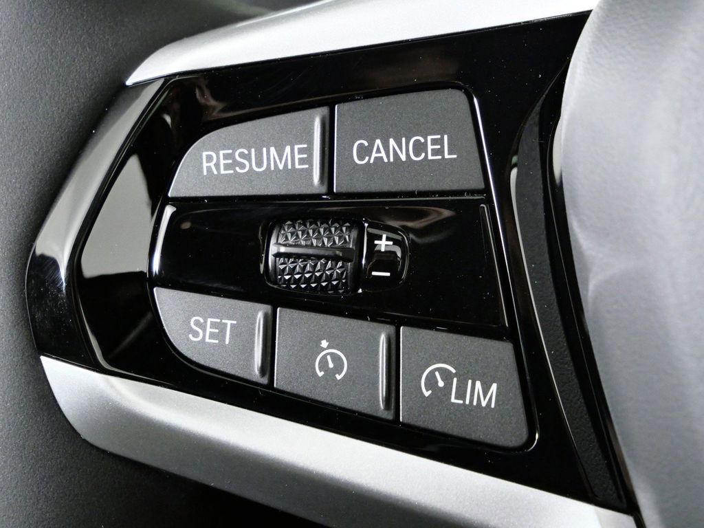 Thumbnail: 2026 BMW 3 Series - 39