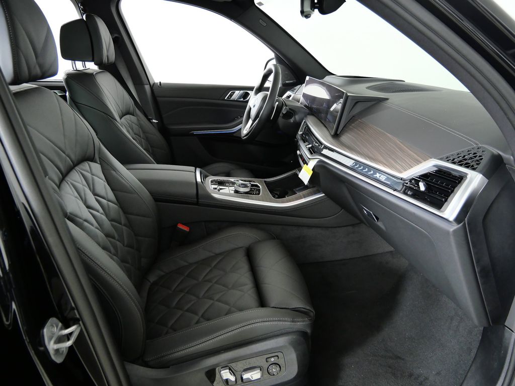 Thumbnail: 2026 BMW X5 - 20