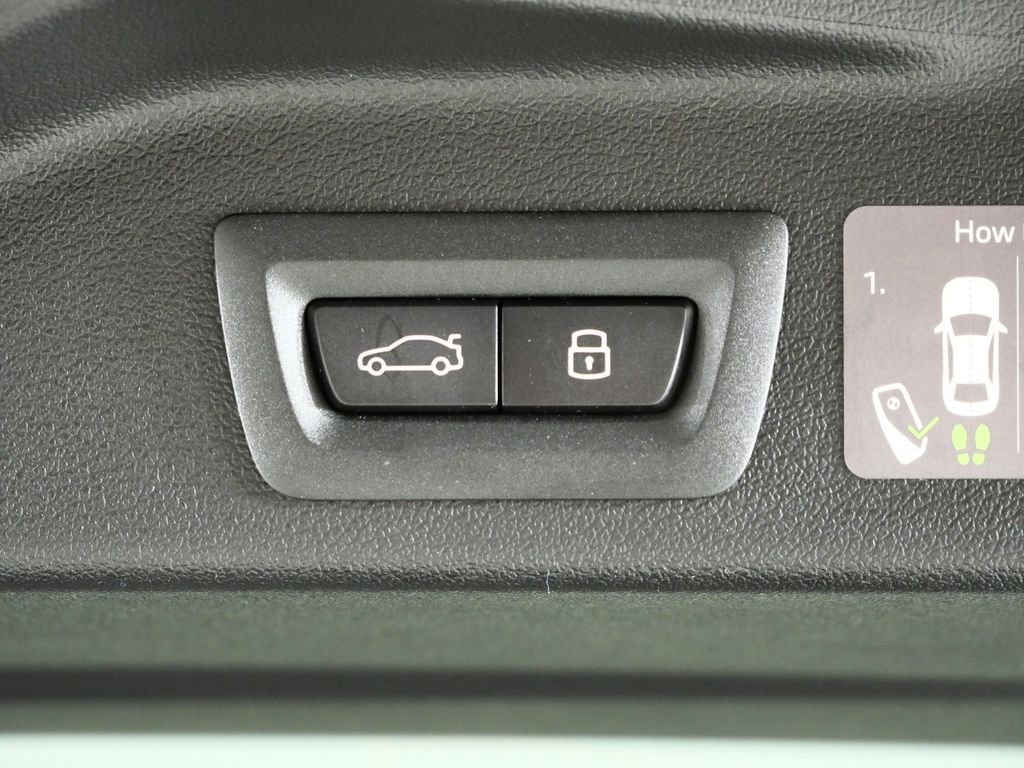 Thumbnail: 2026 BMW X5 - 30