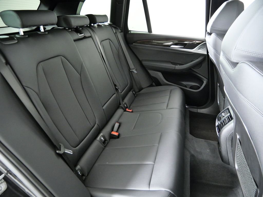 Thumbnail: 2021 BMW X3 - 27