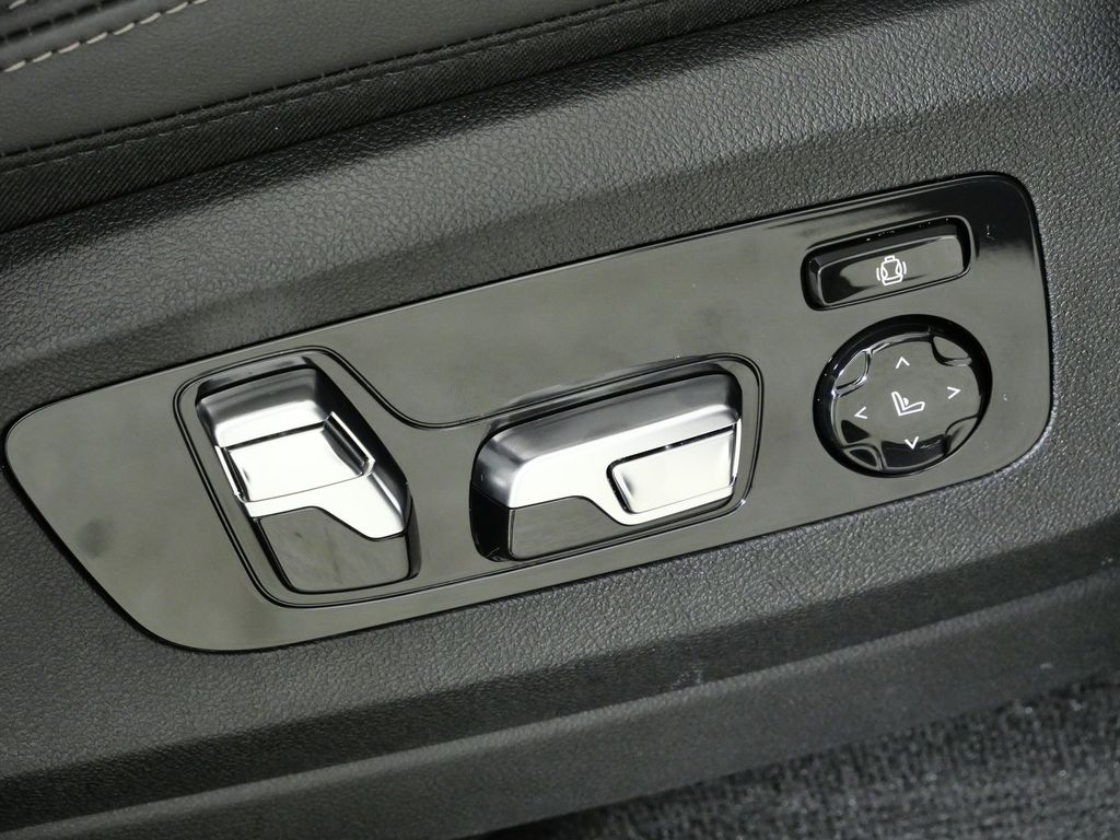 Thumbnail: 2024 BMW X5 - 27