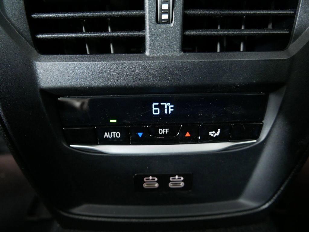 Thumbnail: 2024 BMW i4 - 31