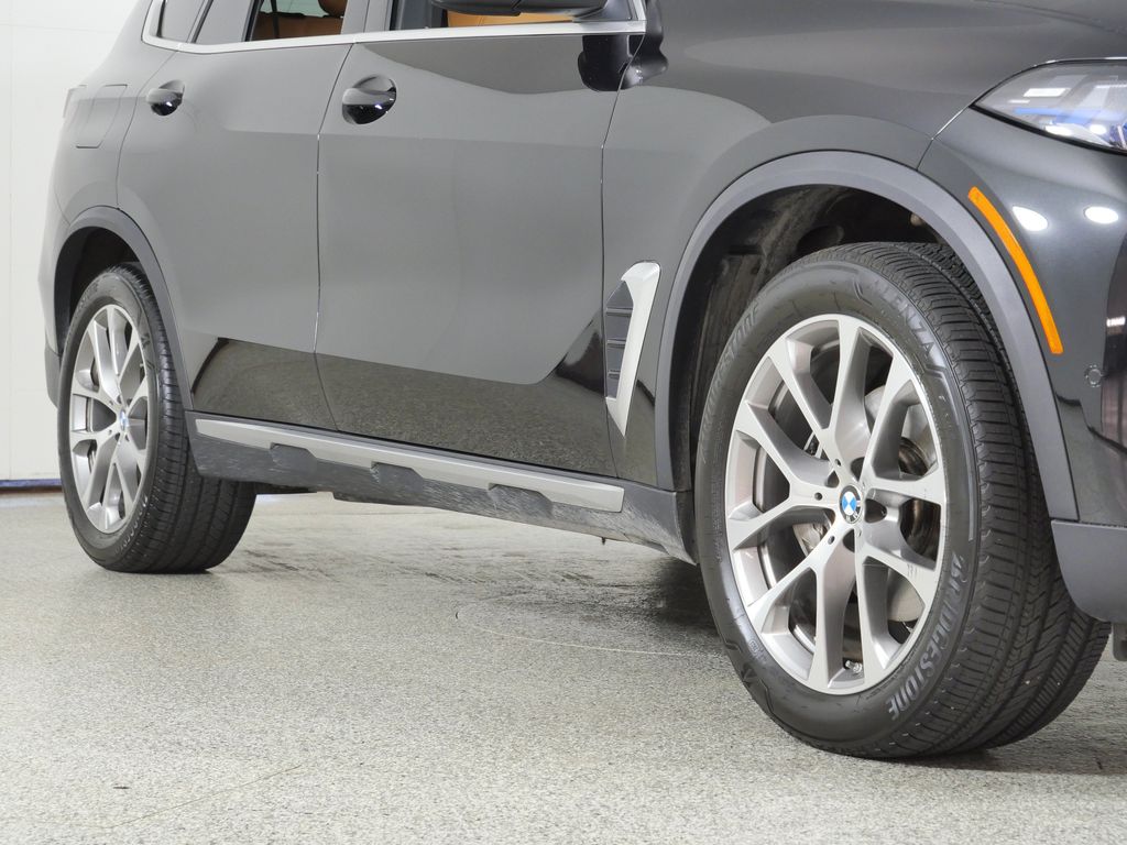 Thumbnail: 2024 BMW X5 - 7