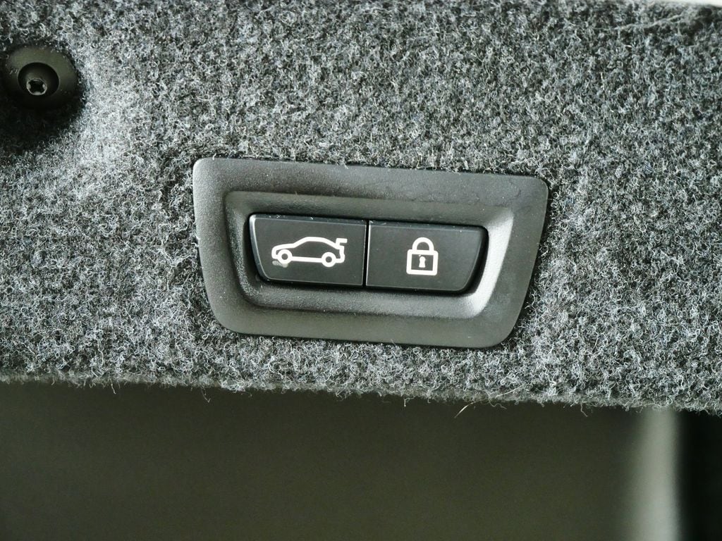 Thumbnail: 2013 BMW 5 Series - 27