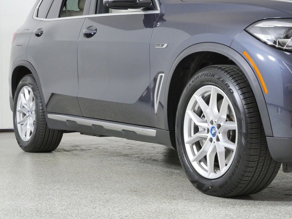 Thumbnail: 2022 BMW X5 - 7