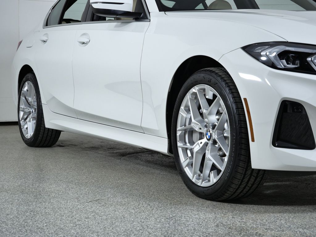 Thumbnail: 2025 BMW 3 Series - 8