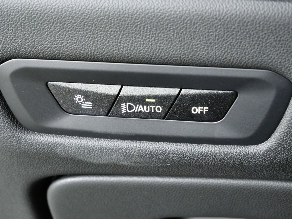 Thumbnail: 2025 BMW X5 - 44