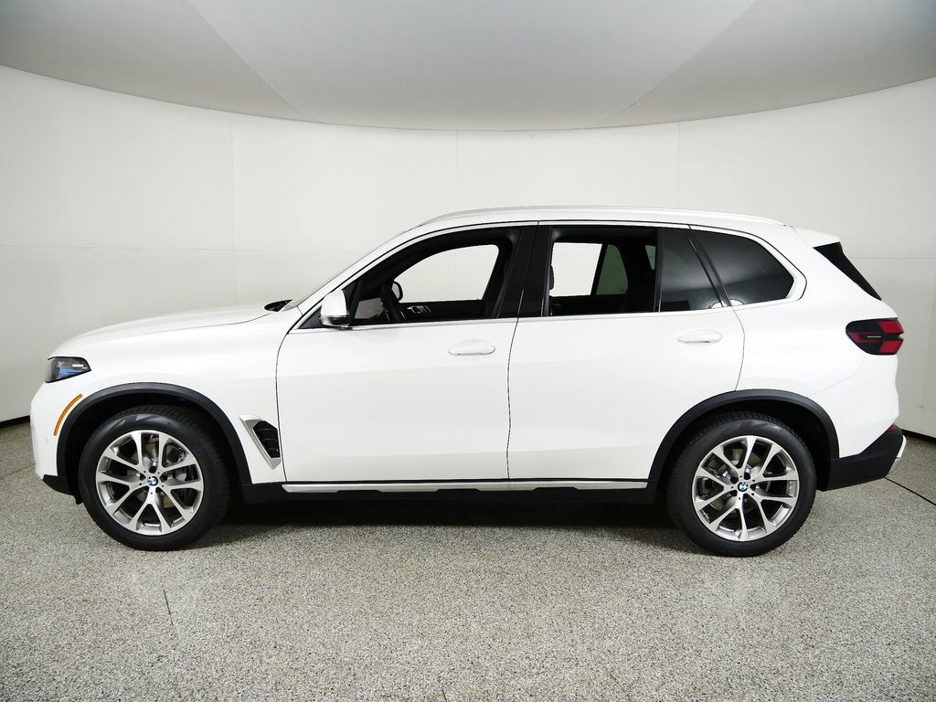 Thumbnail: 2026 BMW X5 - 14