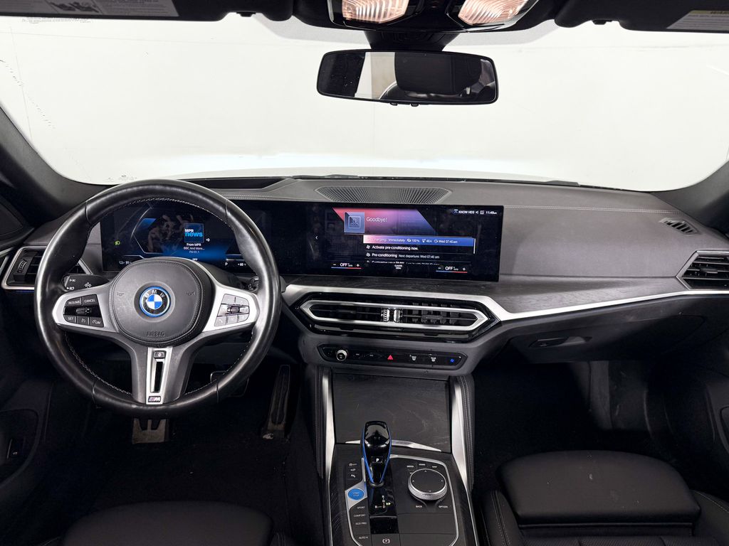 Thumbnail: 2023 BMW i4 - 10
