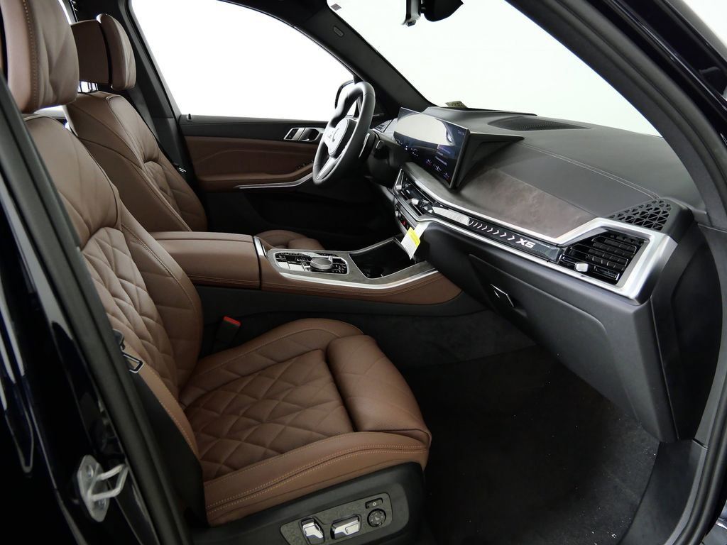 Thumbnail: 2026 BMW X5 - 22