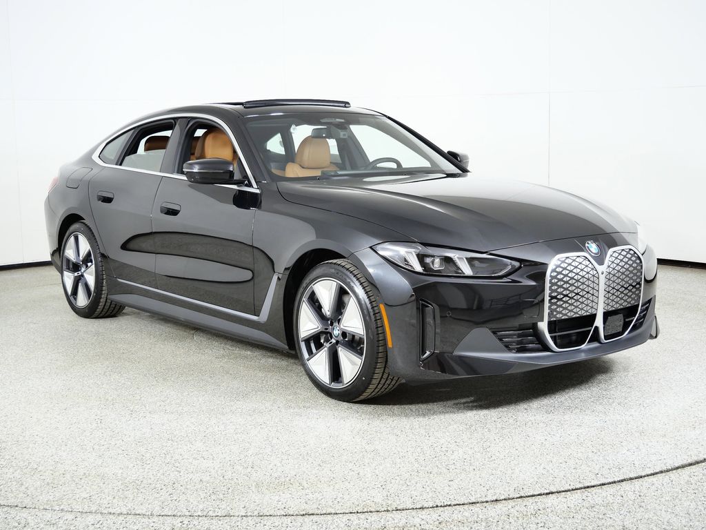 Thumbnail: 2026 BMW i4 - 7