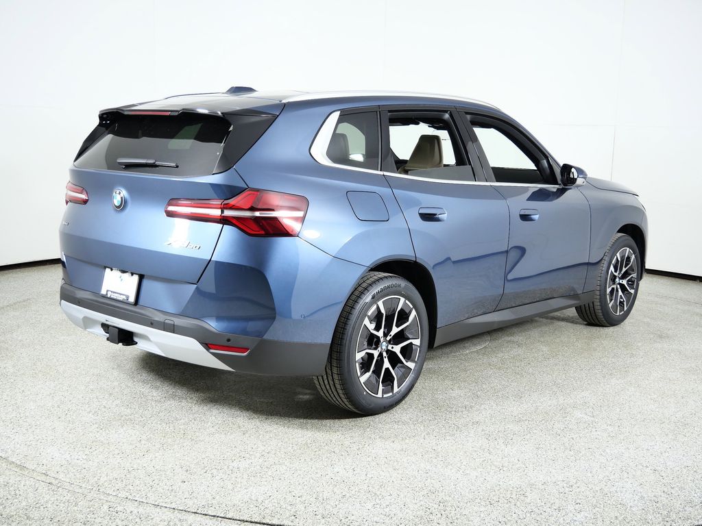 Thumbnail: 2026 BMW X3 - 9