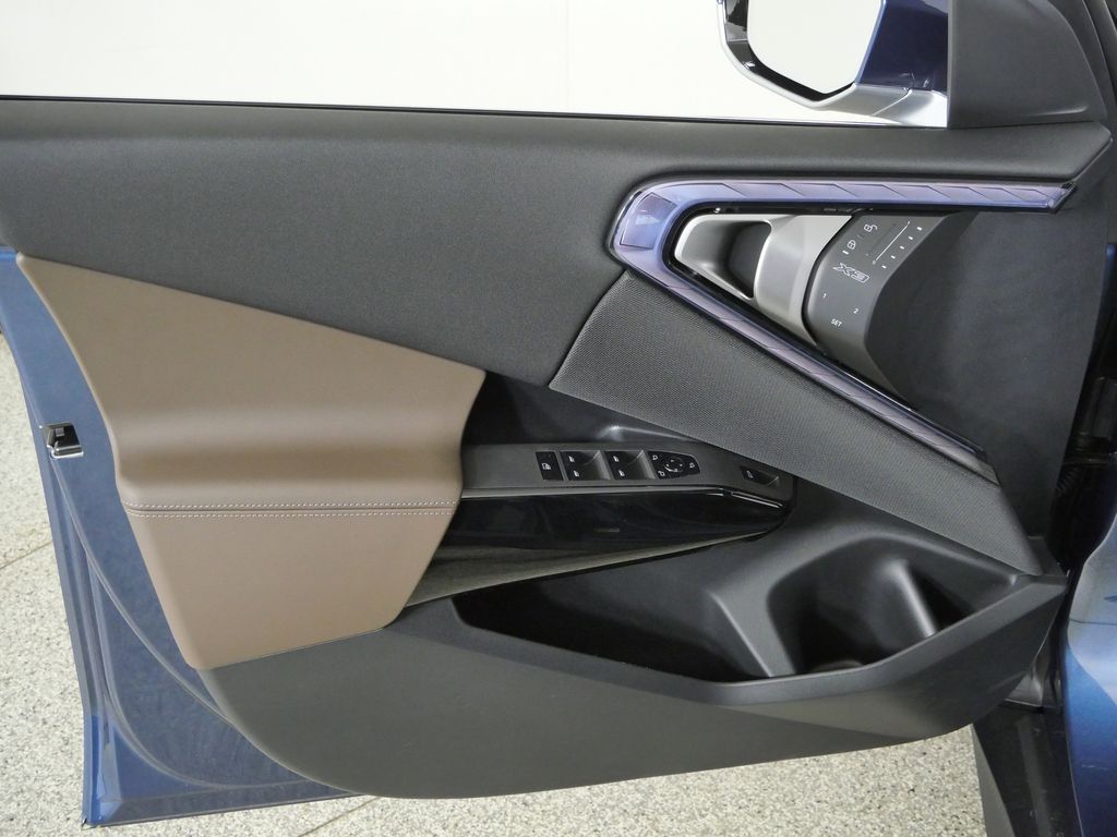 Thumbnail: 2026 BMW X3 - 32