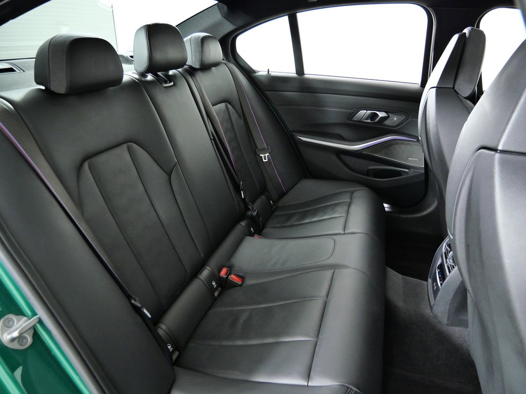 Thumbnail: 2022 BMW M3 - 27