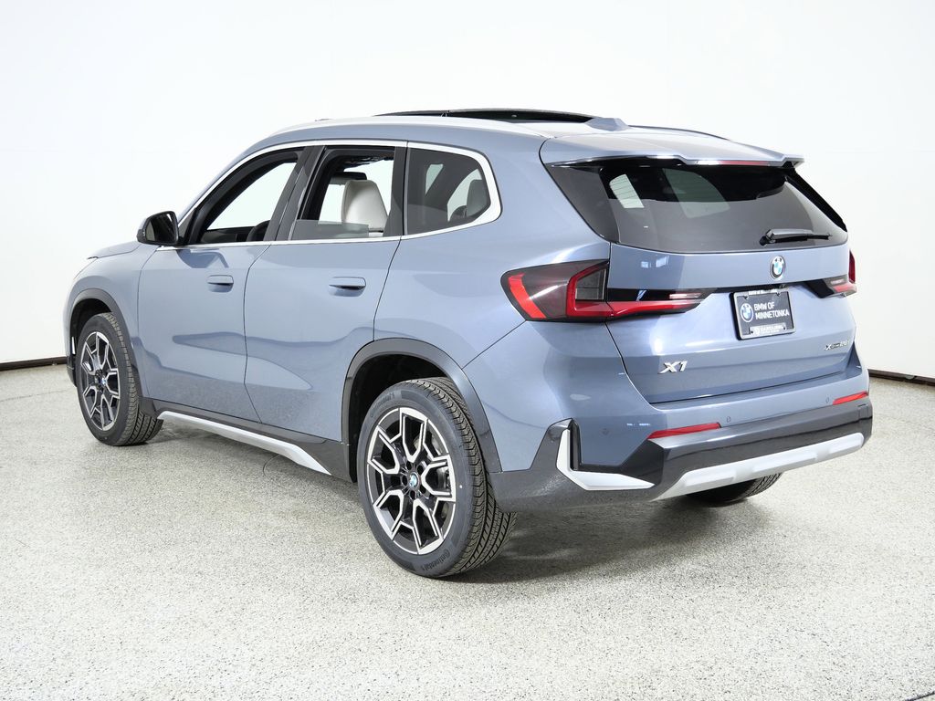 Thumbnail: 2026 BMW X1 - 14