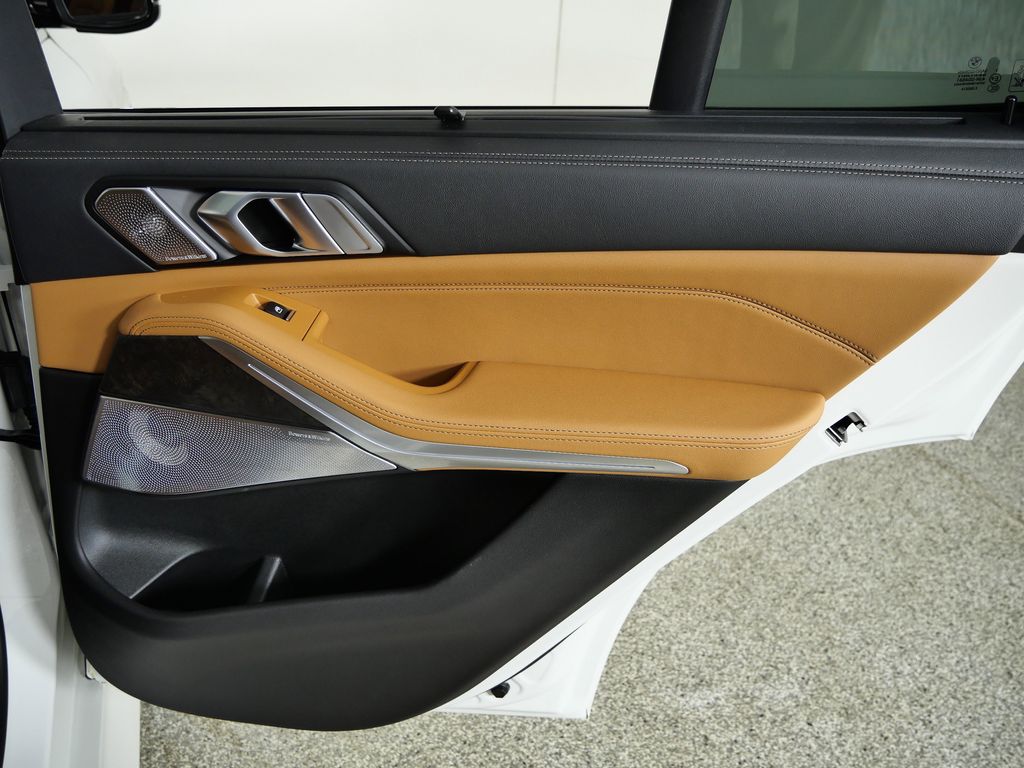 Thumbnail: 2026 BMW X5 - 25