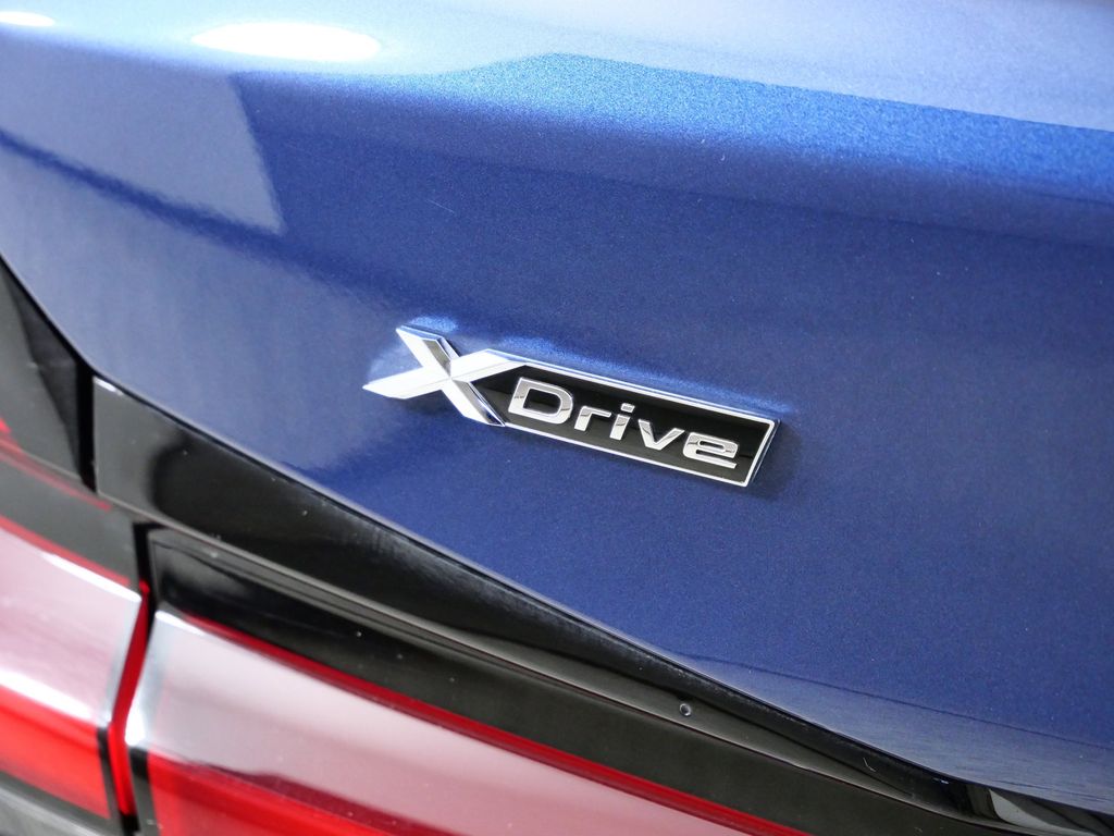 Thumbnail: 2023 BMW 5 Series - 16