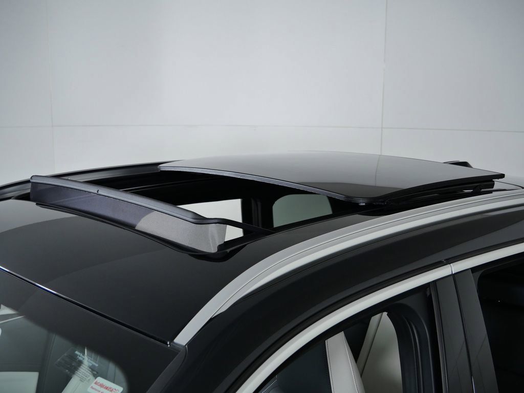 Thumbnail: 2026 BMW X1 - 20