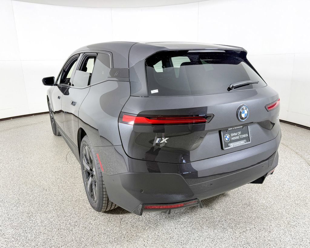 Thumbnail: 2025 BMW iX - 13