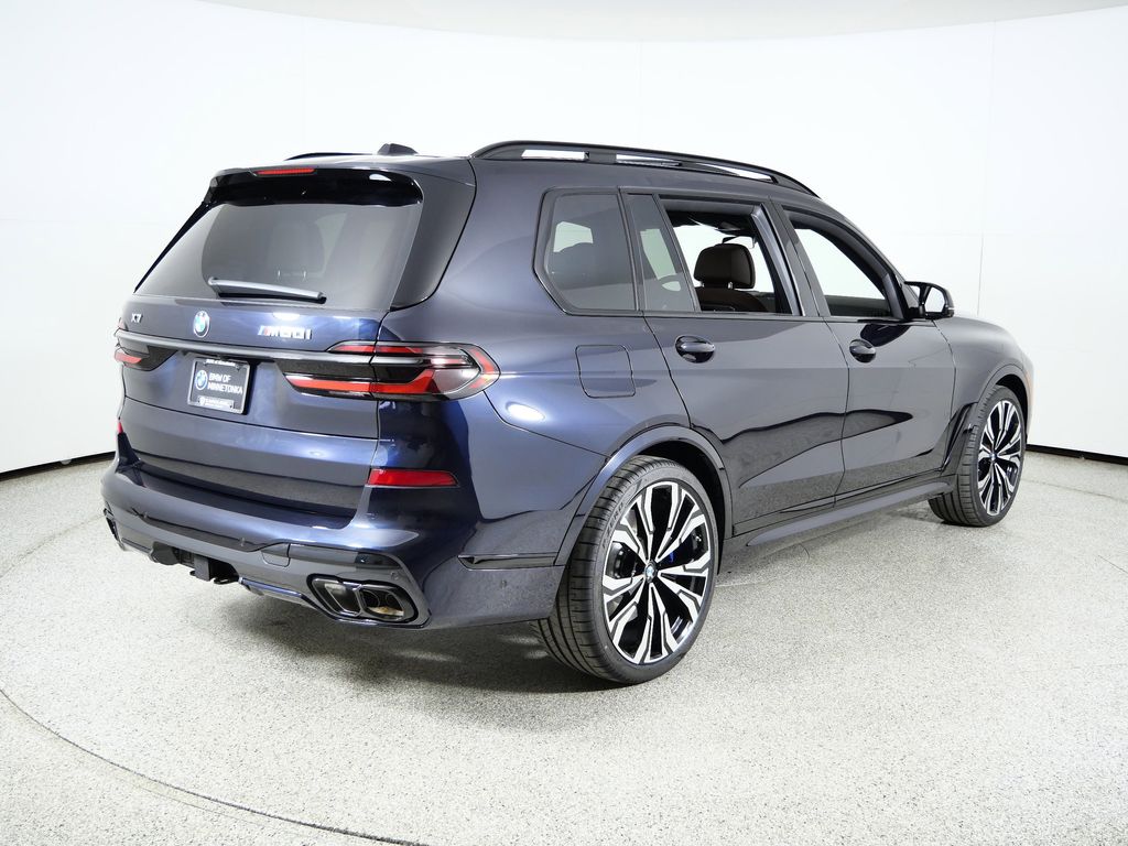 Thumbnail: 2026 BMW X7 - 9
