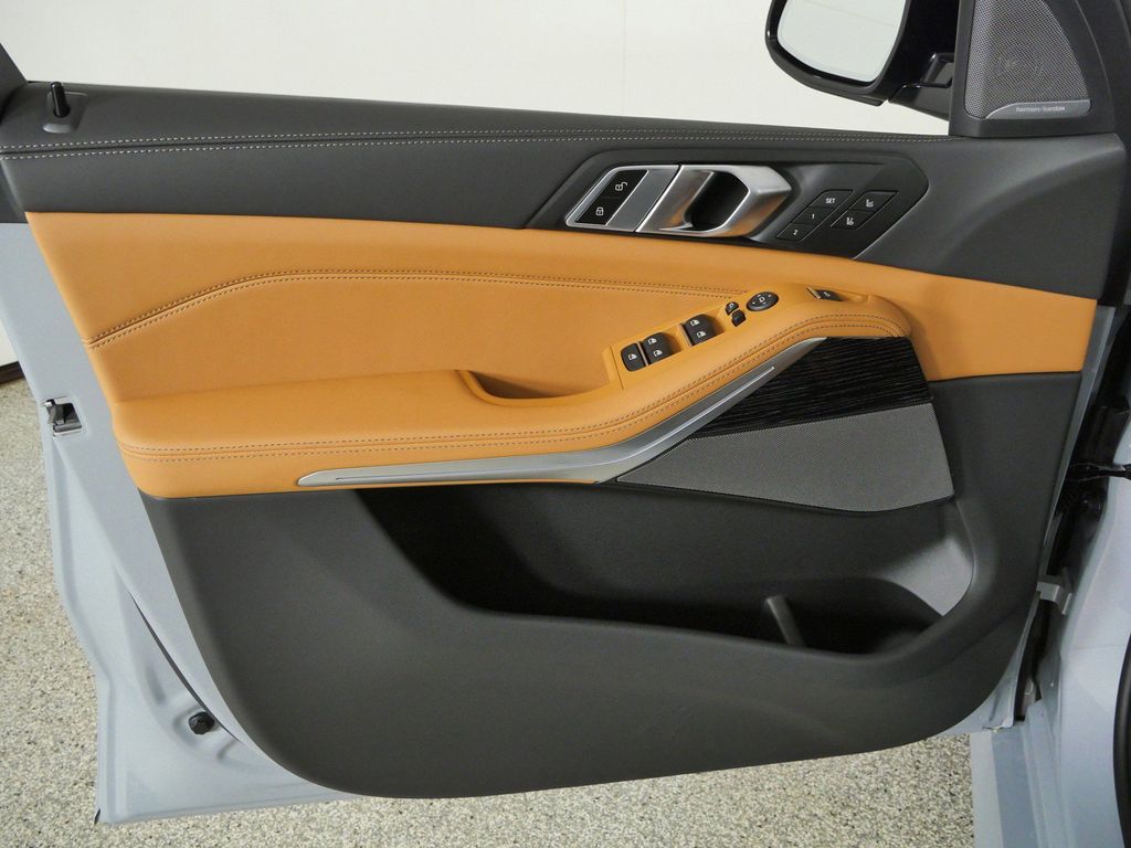 Thumbnail: 2026 BMW X5 - 34