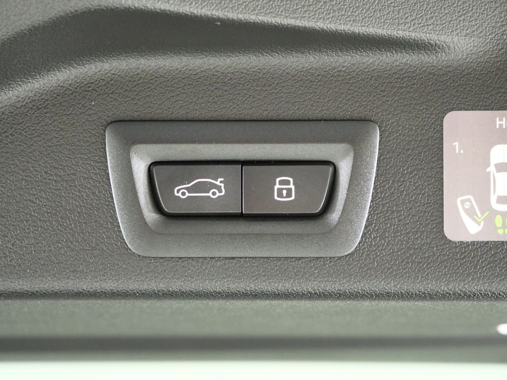 Thumbnail: 2026 BMW X5 - 30