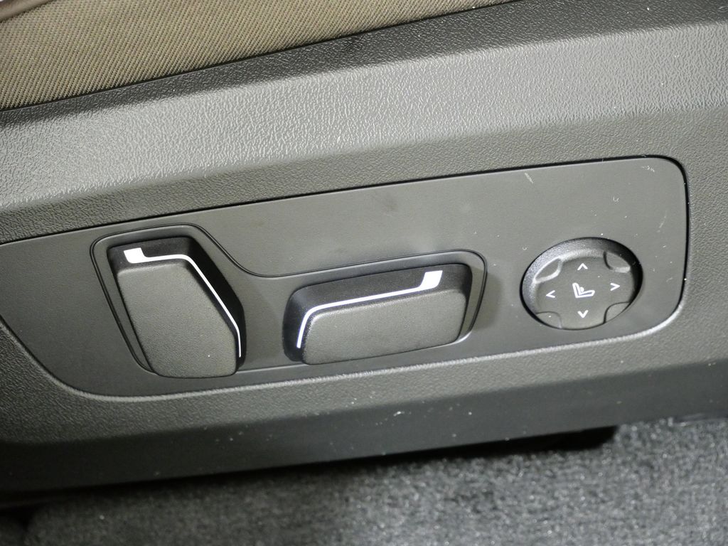 Thumbnail: 2026 BMW X3 - 23