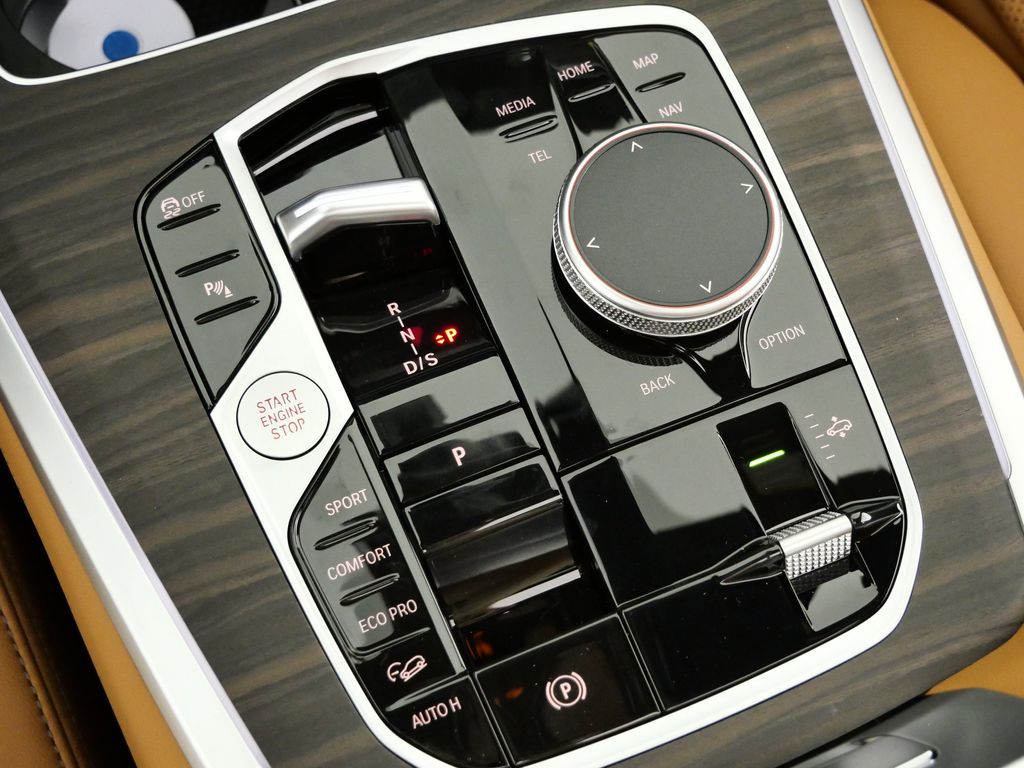 Thumbnail: 2026 BMW X5 - 47