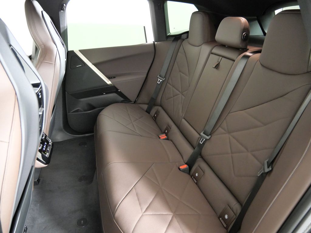 Thumbnail: 2026 BMW iX - 31