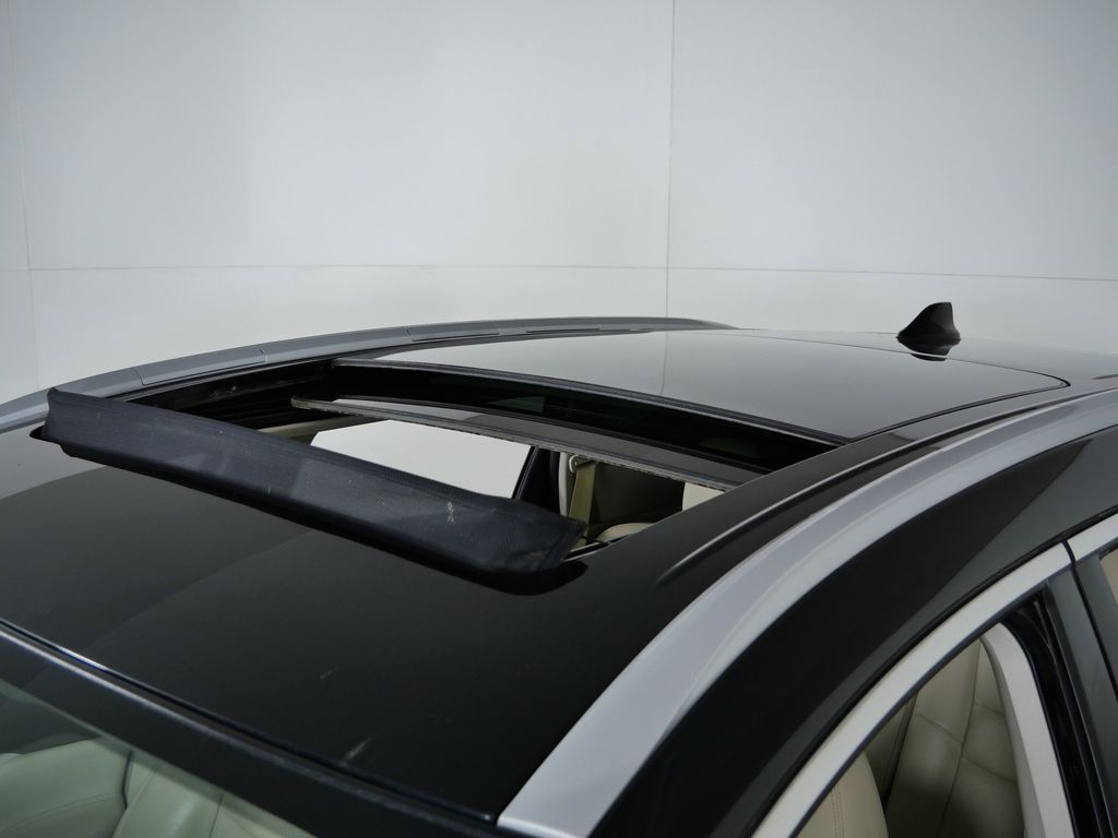 Thumbnail: 2017 Nissan Murano - 19