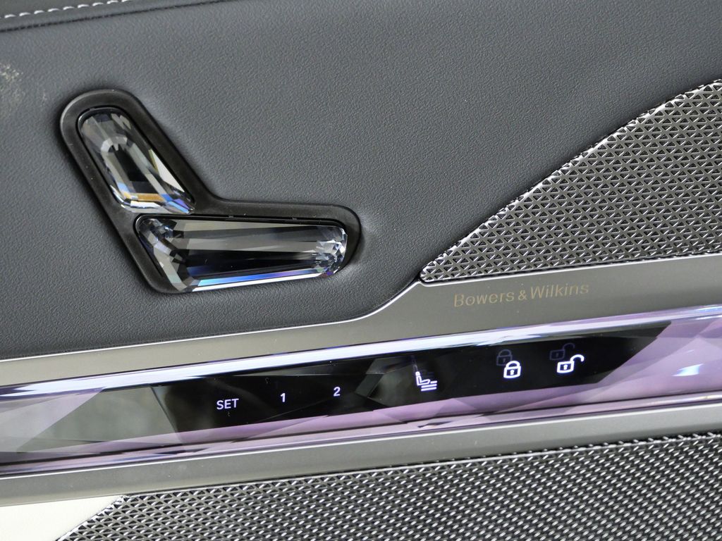 Thumbnail: 2026 BMW 7 Series - 37