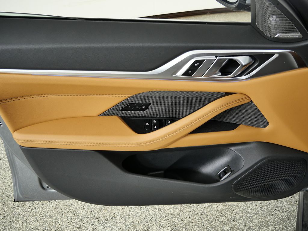 Thumbnail: 2025 BMW i4 - 33