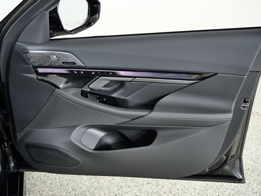 Thumbnail: 2026 BMW 5 Series - 20