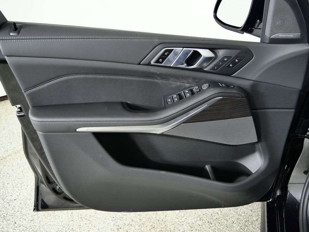 Thumbnail: 2026 BMW X5 - 34