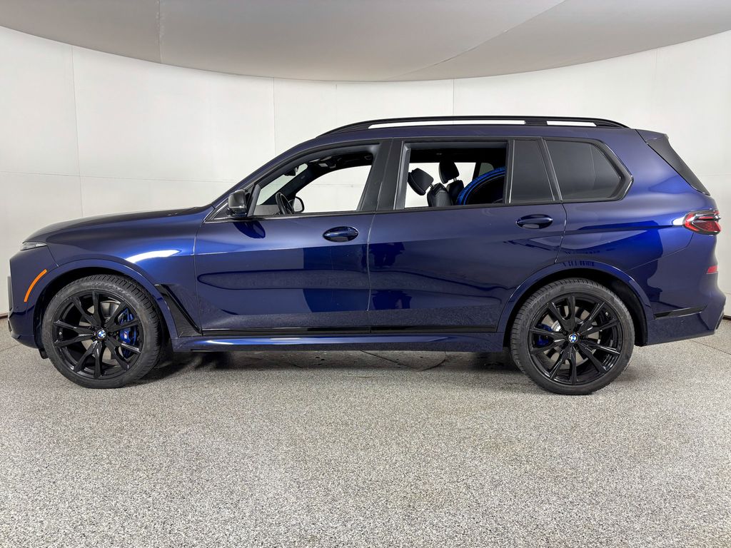 Thumbnail: 2024 BMW X7 - 6