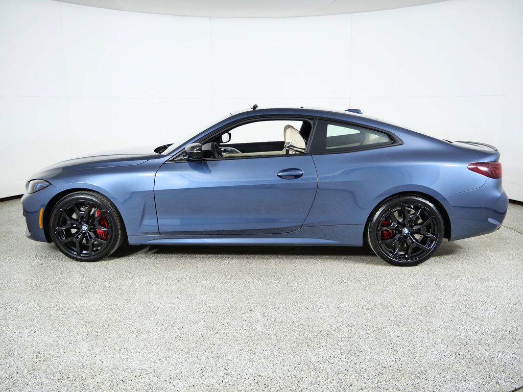 Thumbnail: 2025 BMW 4 Series - 18