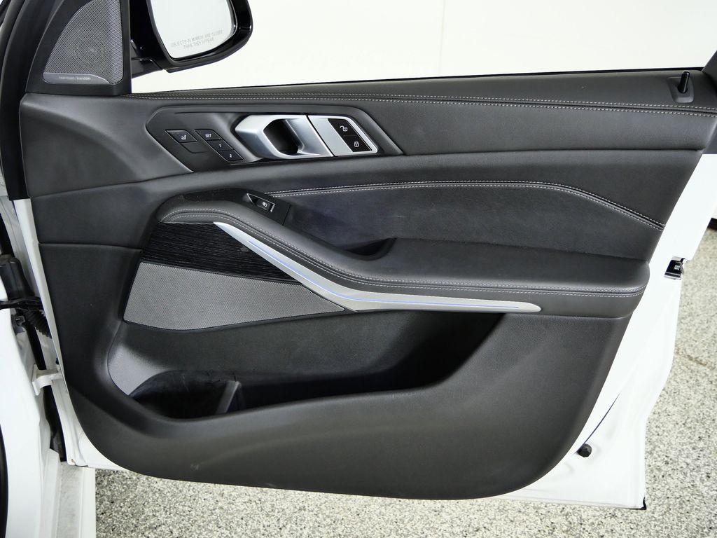 Thumbnail: 2024 BMW X5 - 23