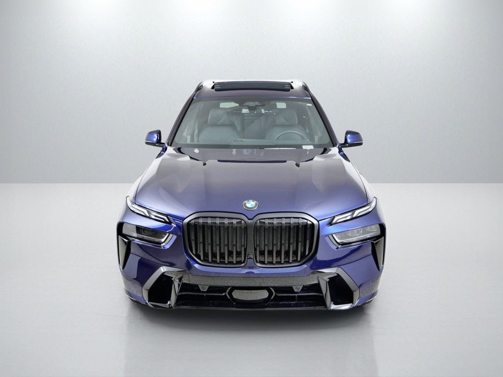 Thumbnail: 2026 BMW X7 - 16
