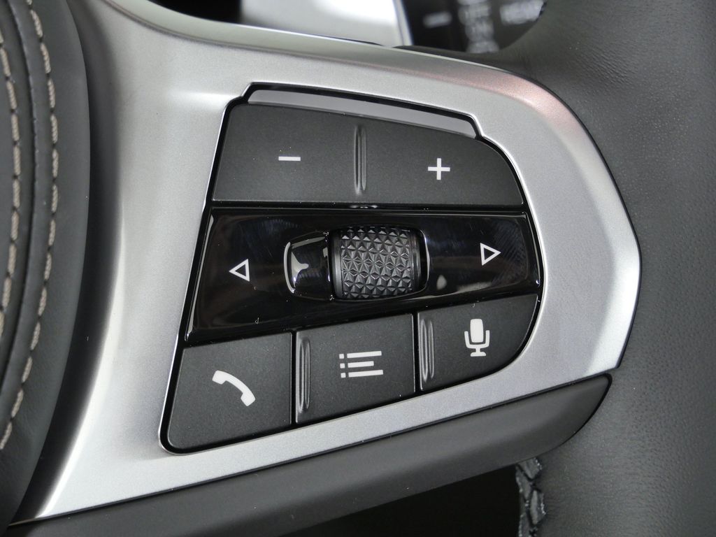 Thumbnail: 2026 BMW X5 - 42