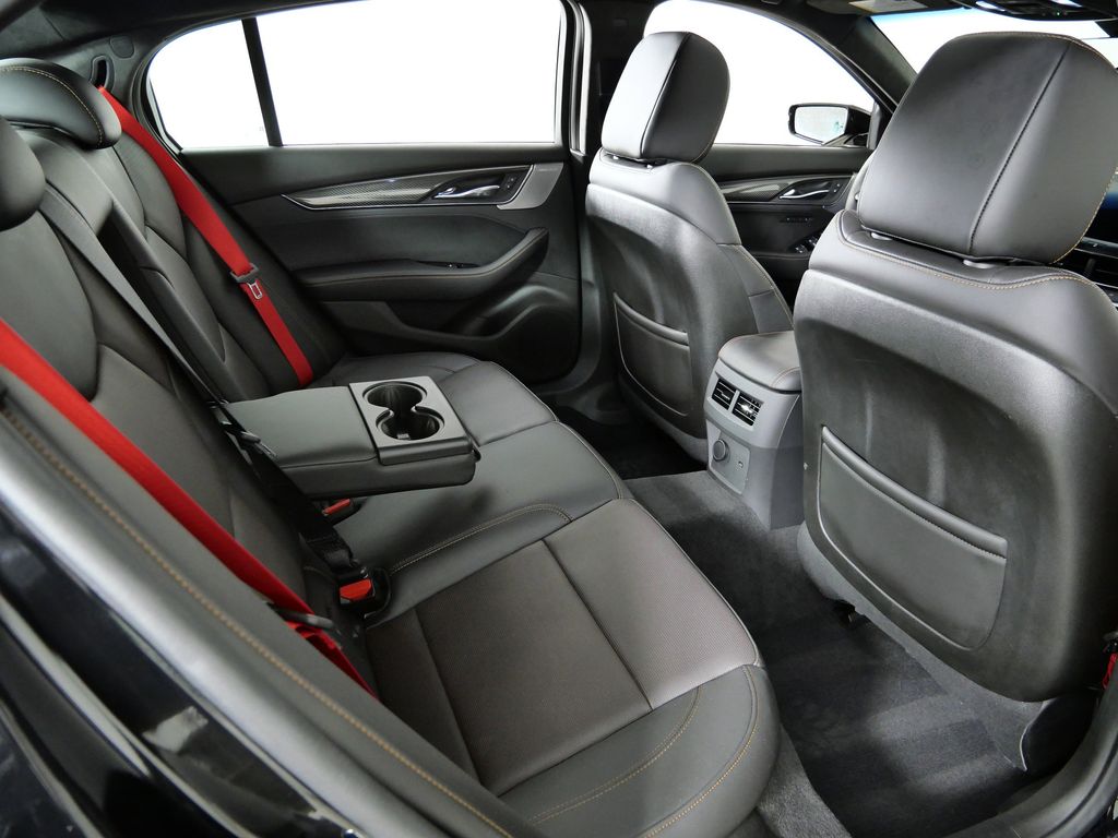 Thumbnail: 2022 Cadillac CT5 - 26