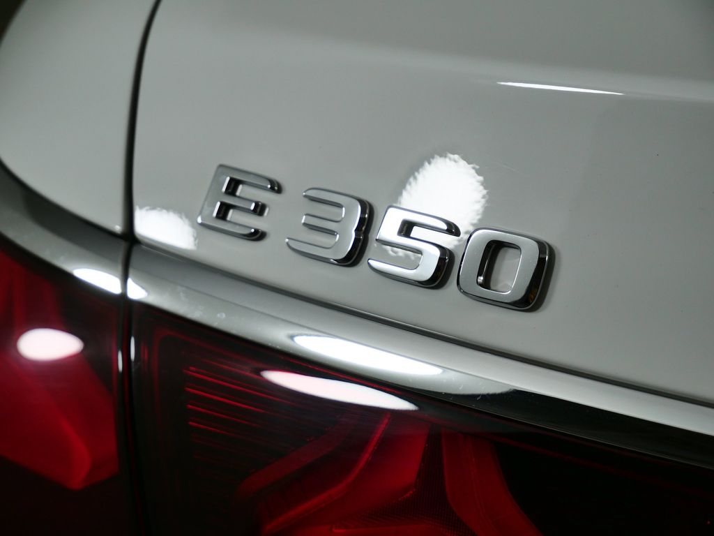 Thumbnail: 2024 Mercedes-Benz E-Class - 13
