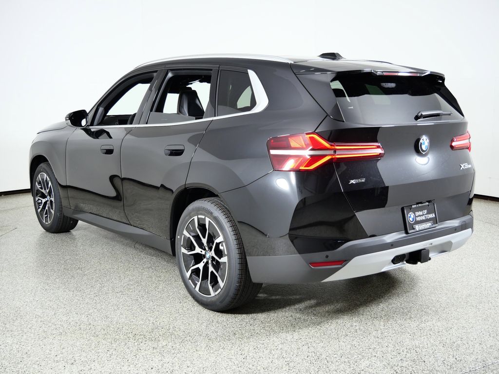 Thumbnail: 2026 BMW X3 - 14