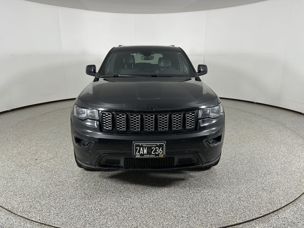 Thumbnail: 2019 Jeep Grand Cherokee - 3