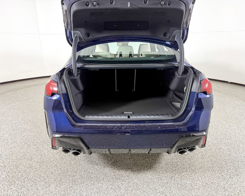 Thumbnail: 2025 BMW 2 Series - 16