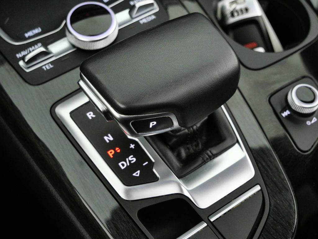 Thumbnail: 2019 Audi Q7 - 48