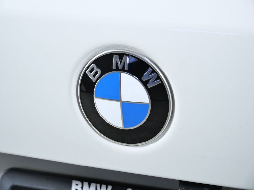 Thumbnail: 2026 BMW X5 - 13